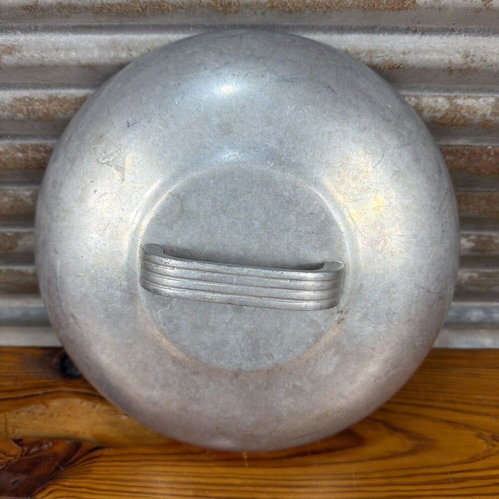 Vintage Wagner Ware Sidney Magnalite Dutch Oven (10 Quart )10"Inch Wide-Lid Only